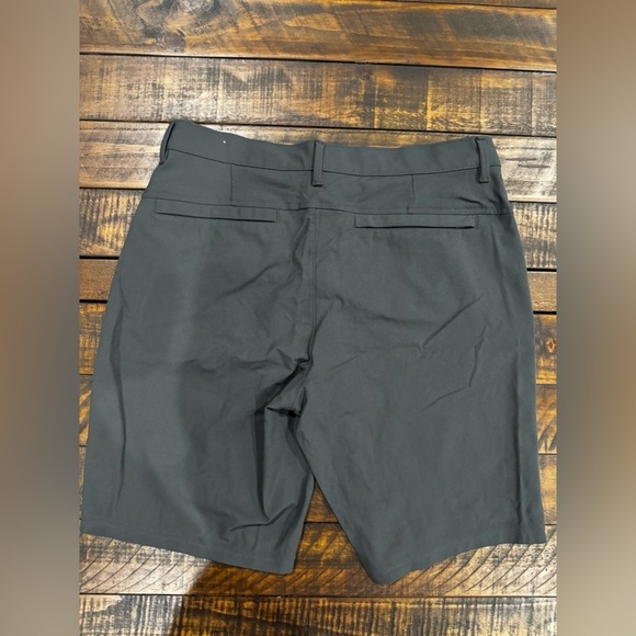 Men’s Old Navy flex shorts 32 - Picture 5 of 5